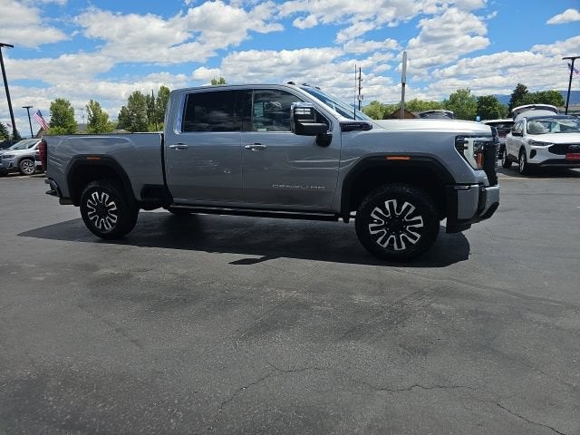 2025 GMC Sierra 3500 HD Denali Ultimate