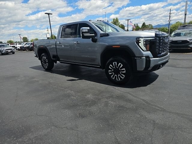 2025 GMC Sierra 3500 HD Denali Ultimate