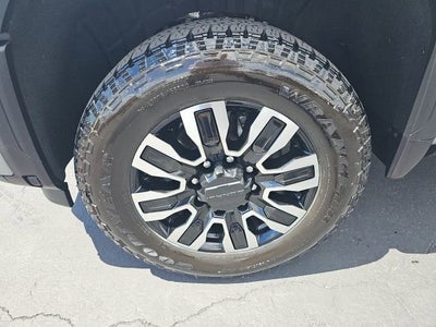 2025 GMC Sierra 3500 HD Denali Ultimate