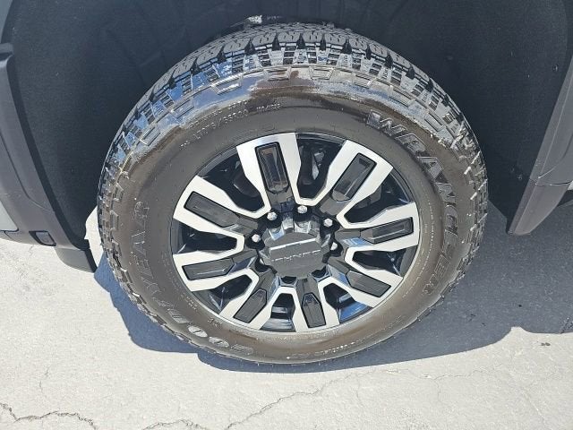 2025 GMC Sierra 3500 HD Denali Ultimate
