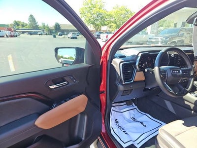 2024 GMC Canyon AT4
