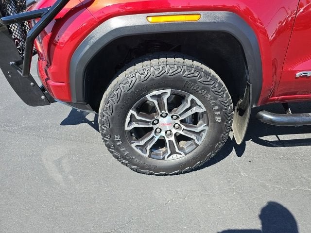 2024 GMC Canyon AT4