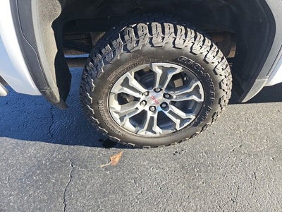 2024 GMC Sierra 1500 SLE