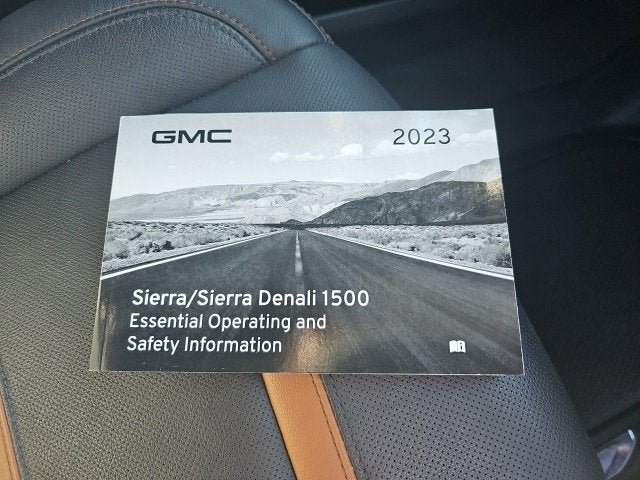 2023 GMC Sierra 1500 AT4
