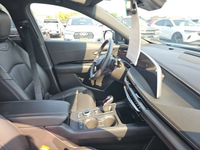 2024 Cadillac XT4 Luxury