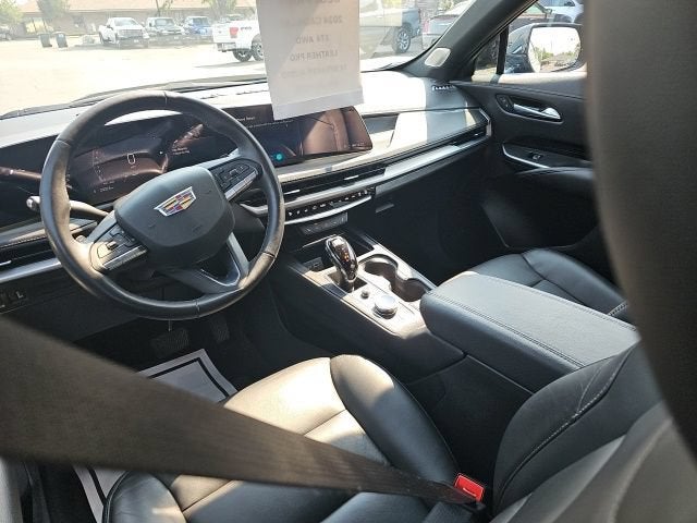 2024 Cadillac XT4 Luxury