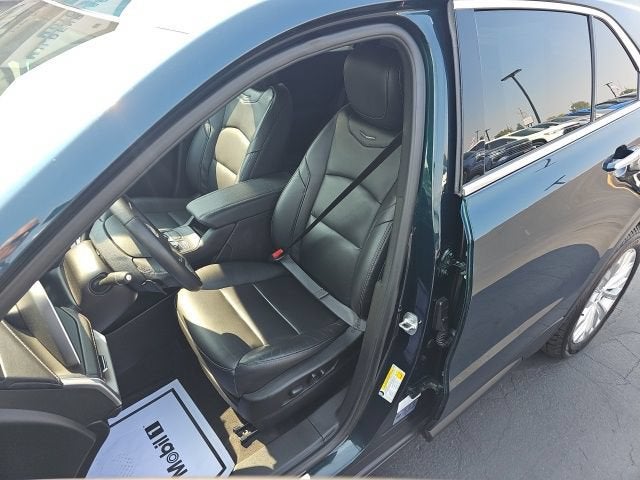 2024 Cadillac XT4 Luxury