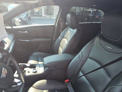 2024 Cadillac XT4 Luxury