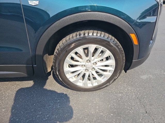 2024 Cadillac XT4 Luxury