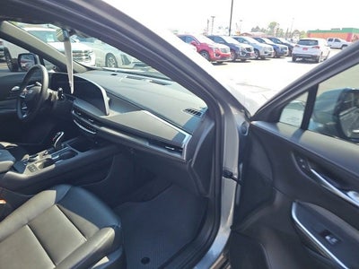 2024 Cadillac XT4 Premium Luxury