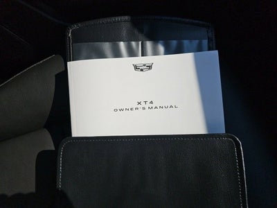 2024 Cadillac XT4 Premium Luxury