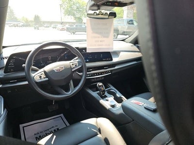 2024 Cadillac XT4 Premium Luxury