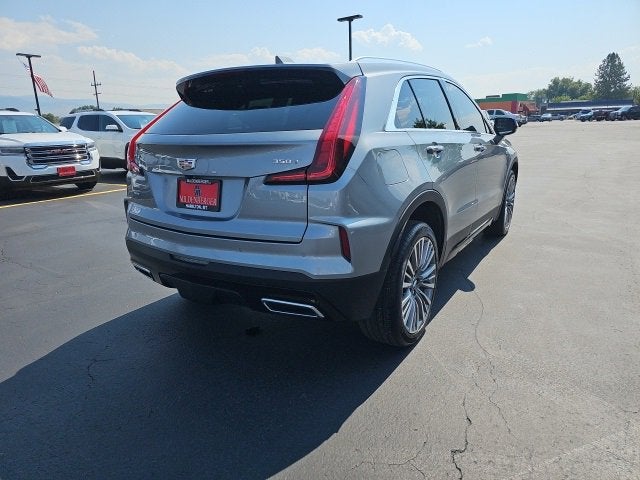 2024 Cadillac XT4 Premium Luxury