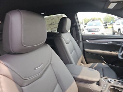 2025 Cadillac XT5 Luxury