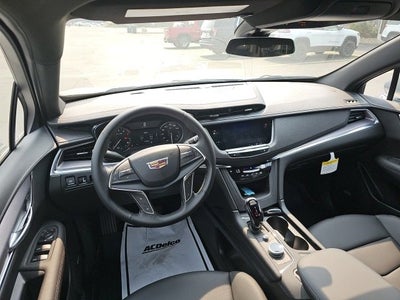 2025 Cadillac XT5 Luxury