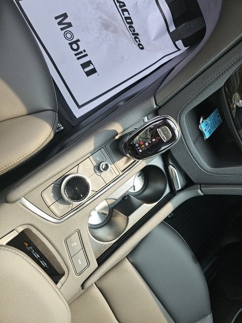 2025 Cadillac XT5 Luxury