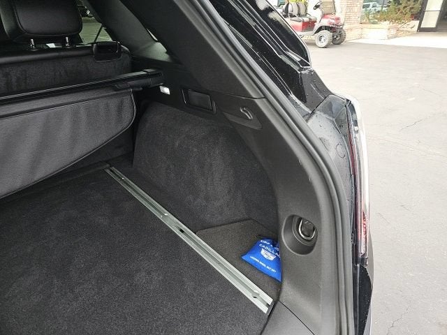 2025 Cadillac XT5 AWD Sport
