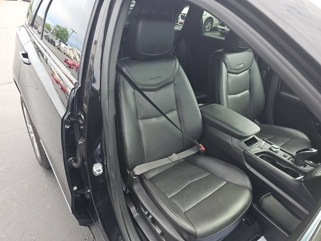 2025 Cadillac XT5 AWD Sport