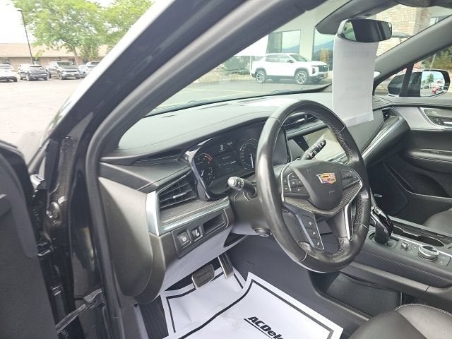 2025 Cadillac XT5 AWD Sport