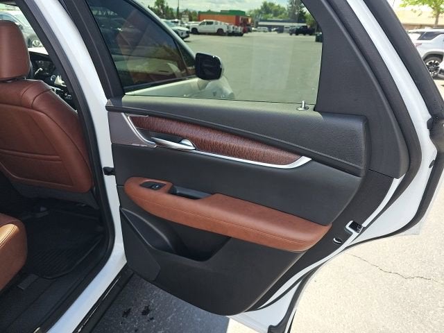 2025 Cadillac XT5 Sport