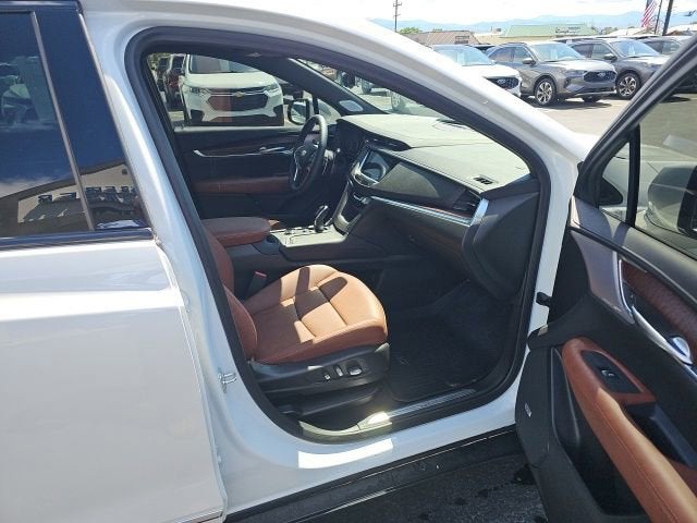 2025 Cadillac XT5 Sport