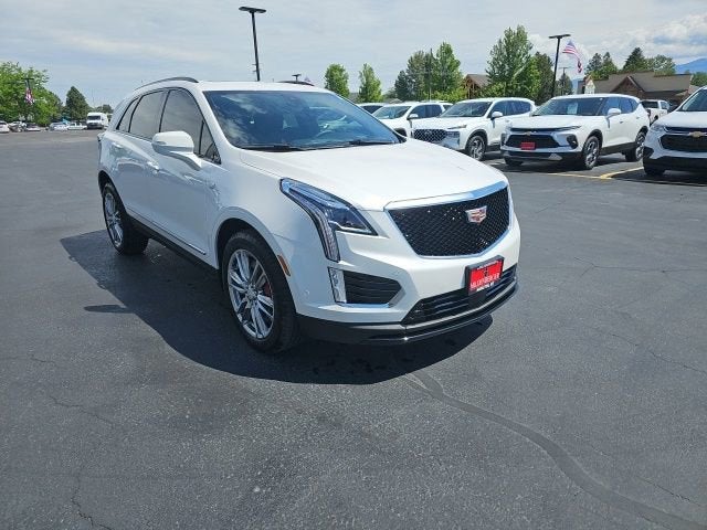2025 Cadillac XT5 Sport