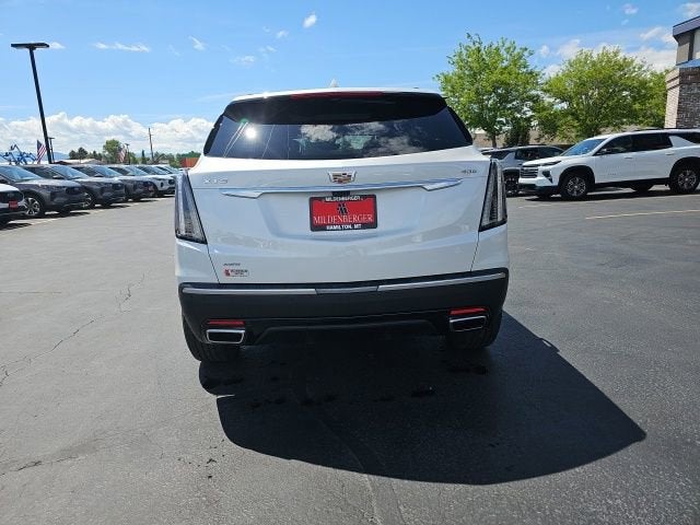 2025 Cadillac XT5 Sport