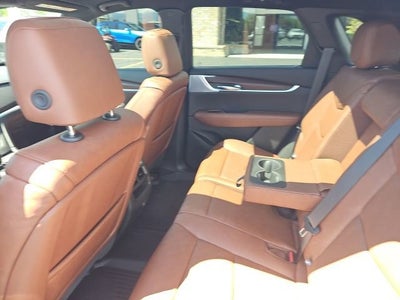 2025 Cadillac XT5 Sport