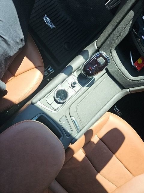 2025 Cadillac XT5 Sport