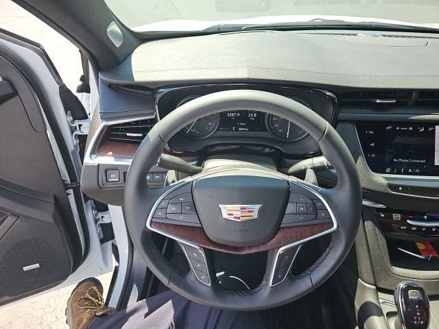 2025 Cadillac XT5 Sport
