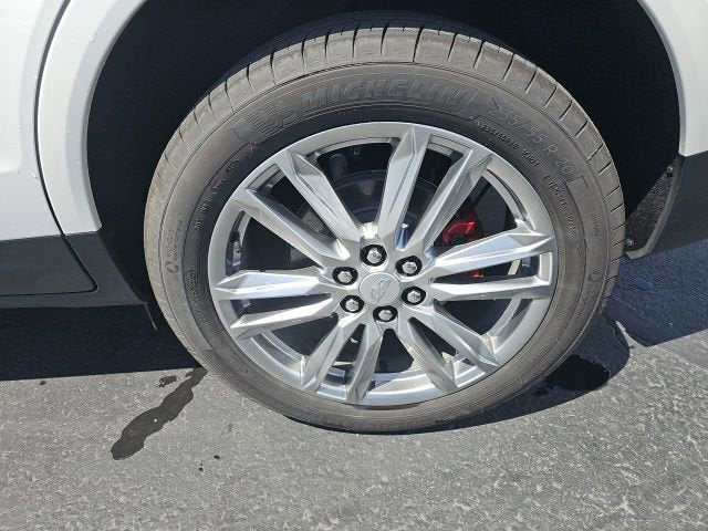 2025 Cadillac XT5 Sport