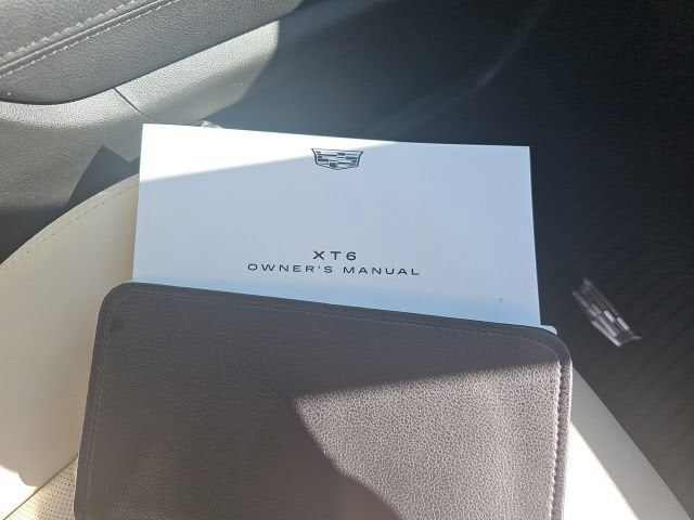 2023 Cadillac XT6 AWD Sport