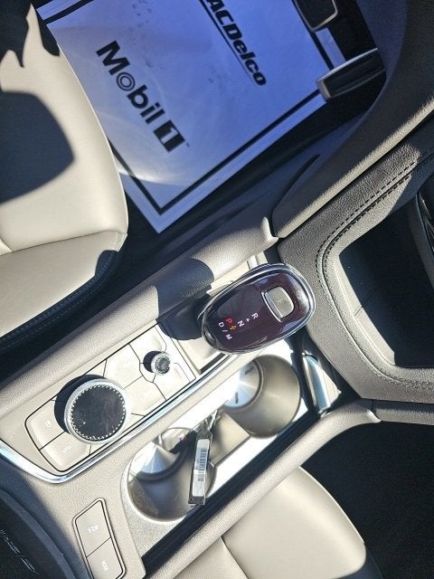 2025 Cadillac XT6 Sport