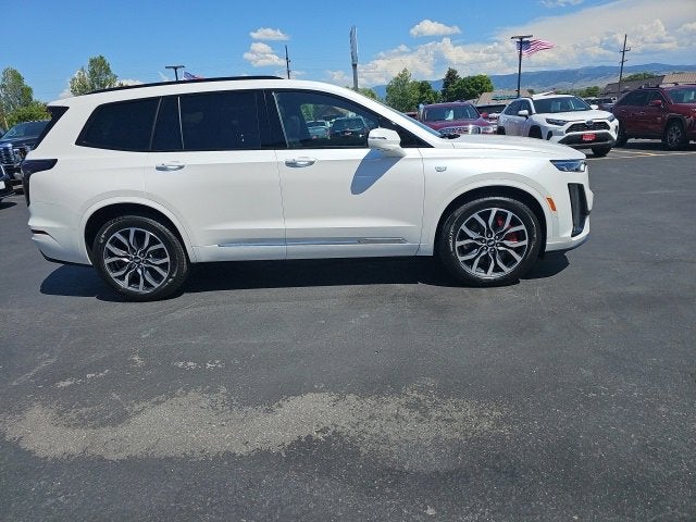 2025 Cadillac XT6 Sport