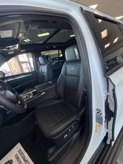 2027 Cadillac Escalade 4WD Platinum Sport