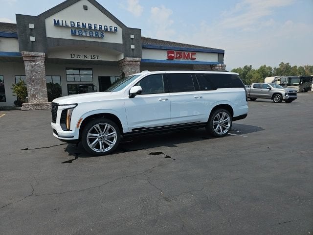 2026 Cadillac Escalade ESV Sport