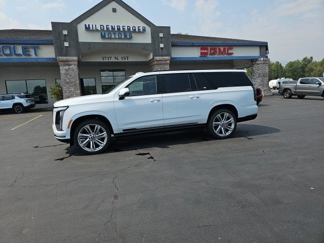 2026 Cadillac Escalade ESV Sport