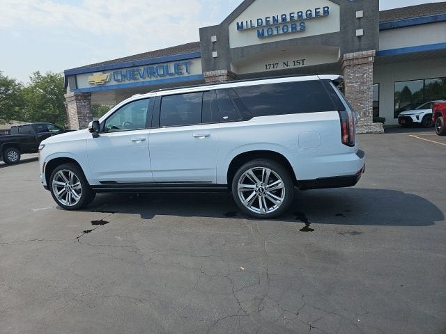 2026 Cadillac Escalade ESV Sport