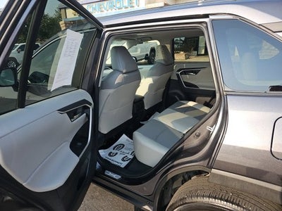 2024 Toyota RAV4 XLE Premium