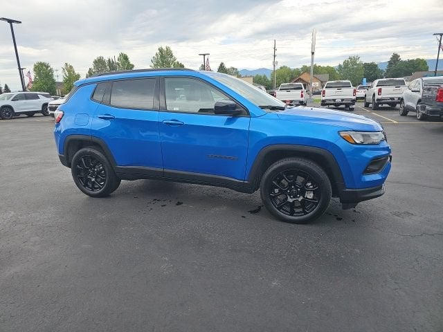 2026 Jeep Compass Latitude Altitude