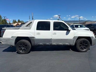 2002 Chevrolet Avalanche BASE