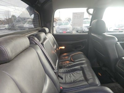 2003 Chevrolet Avalanche BASE