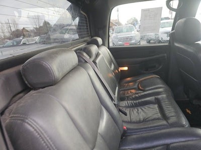 2003 Chevrolet Avalanche BASE