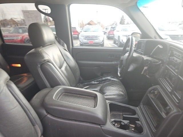 2003 Chevrolet Avalanche BASE