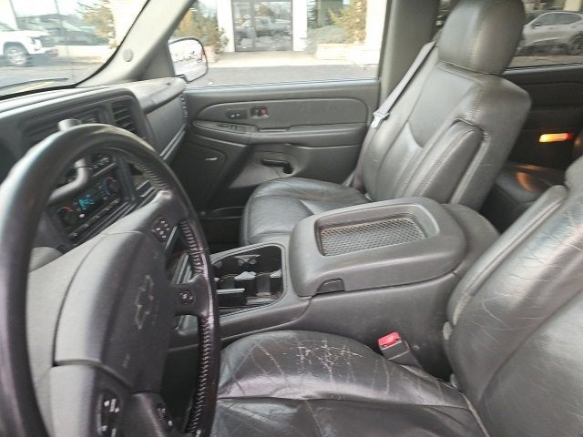 2003 Chevrolet Avalanche BASE