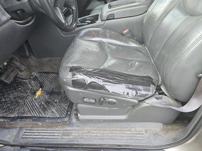 2003 Chevrolet Avalanche BASE