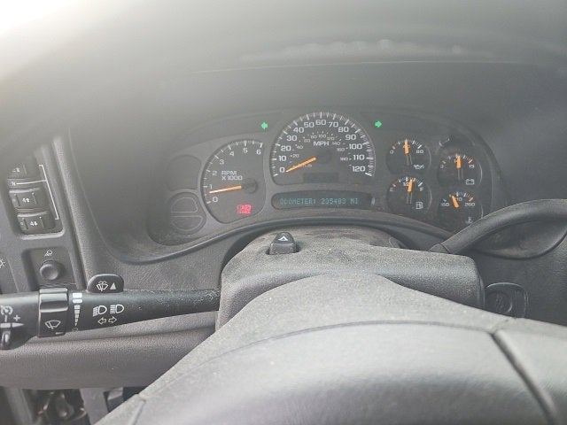 2003 Chevrolet Avalanche BASE