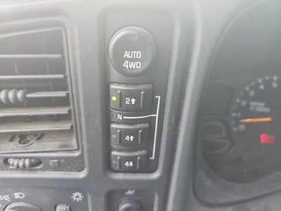 2003 Chevrolet Avalanche BASE