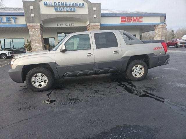 2003 Chevrolet Avalanche BASE