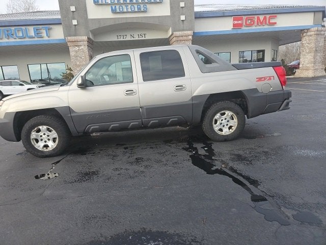 2003 Chevrolet Avalanche BASE
